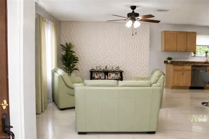 3420 6th Ave Ne, Naples, Florida 34120