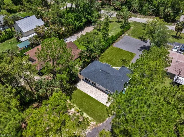 1740 20th Ave Ne, Naples, Florida 34120