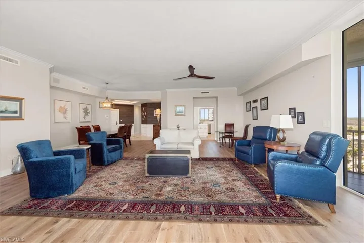 425 Dockside Dr Ph-1, Naples, Florida 34110