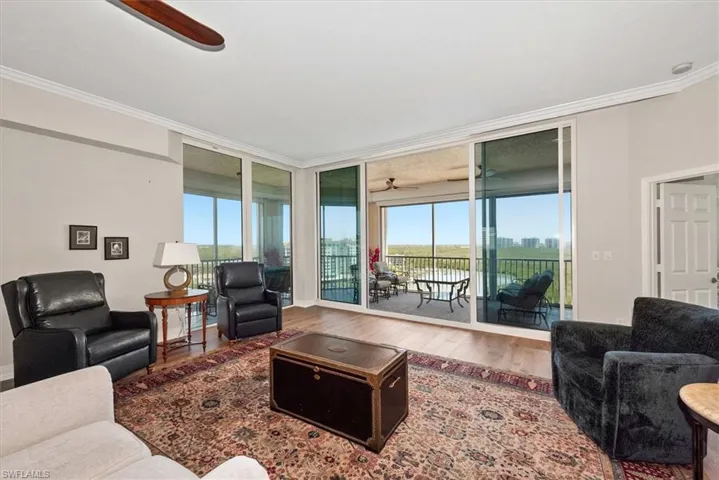 425 Dockside Dr Ph-1, Naples, Florida 34110