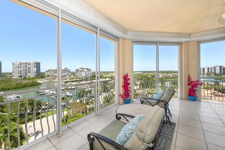 425 Dockside Dr Ph-1, Naples, Florida 34110