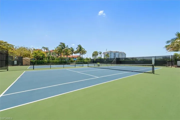 425 Dockside Dr Ph-1, Naples, Florida 34110