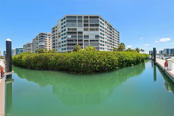 425 Dockside Dr Ph-1, Naples, Florida 34110