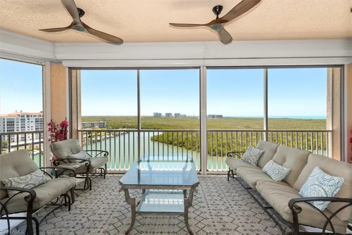425 Dockside Dr Ph-1, Naples, Florida 34110