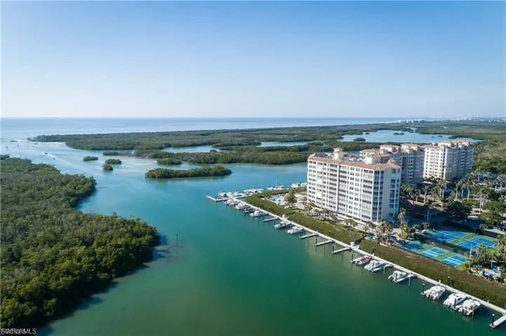 425 Dockside Dr Ph-1, Naples, Florida 34110