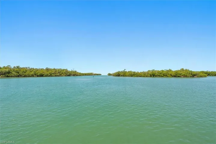 425 Dockside Dr Ph-1, Naples, Florida 34110