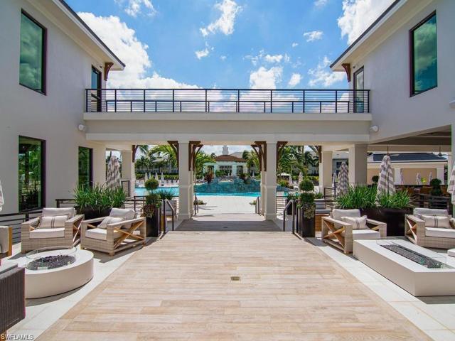 ENTRY WITH FIREPITS