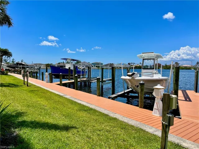Access from the back of the home to the docks