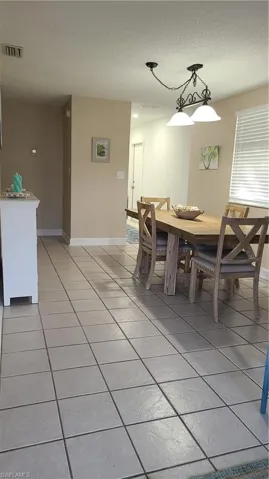 602  111th N AVE, Naples, FL 34108