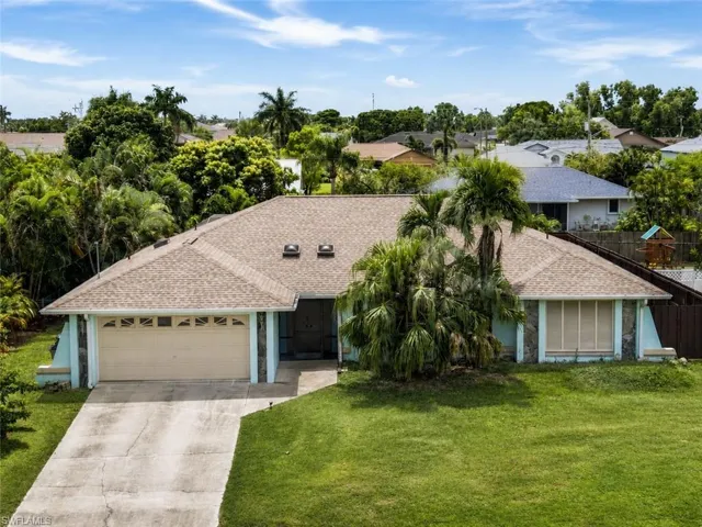 1114 Ne Van Loon Ln, Cape Coral, Florida 33909