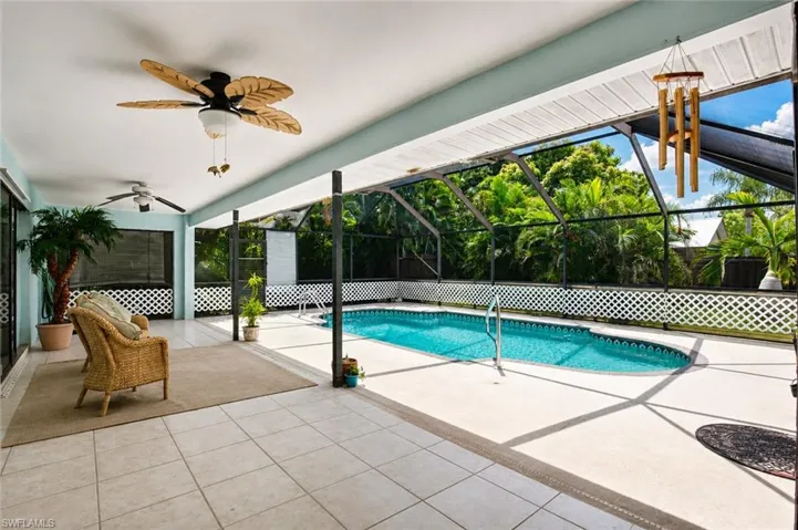 1114 Ne Van Loon Ln, Cape Coral, Florida 33909