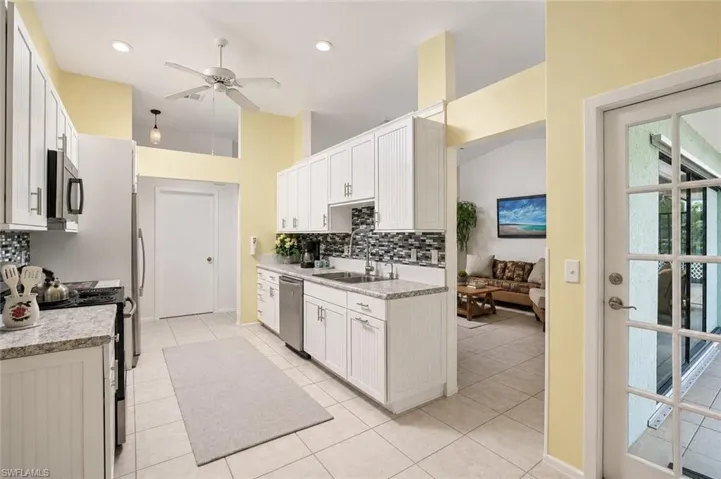 1114 Ne Van Loon Ln, Cape Coral, Florida 33909