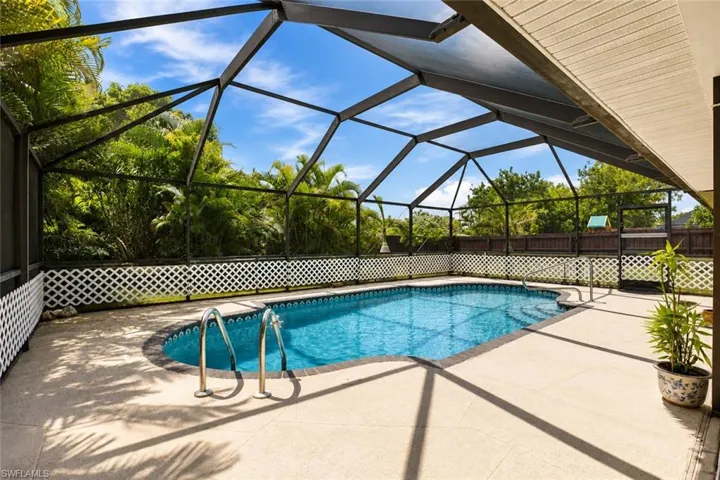 1114 Ne Van Loon Ln, Cape Coral, Florida 33909