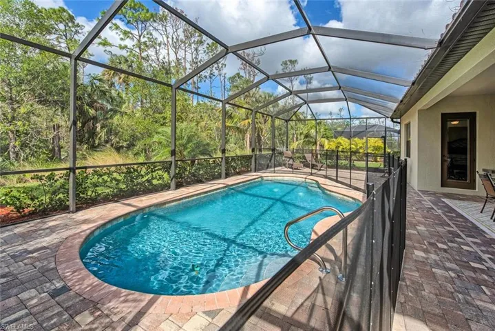 9387 Vercelli Ct, Naples, Florida 34113