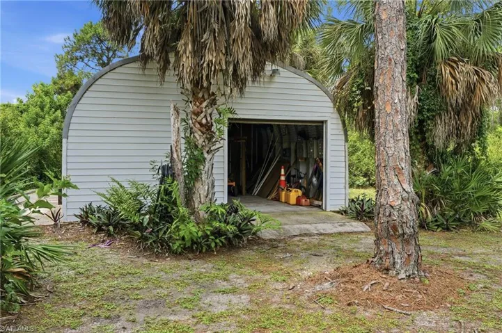 1140 22nd Ave Ne, Naples, Florida 34120