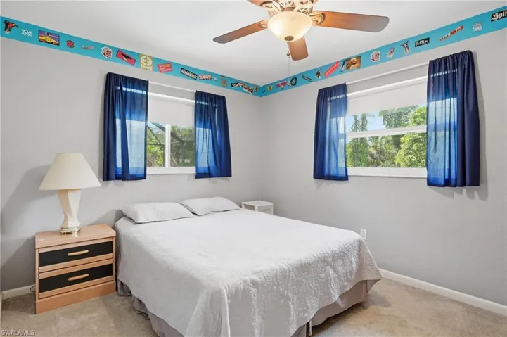 1140 22nd Ave Ne, Naples, Florida 34120
