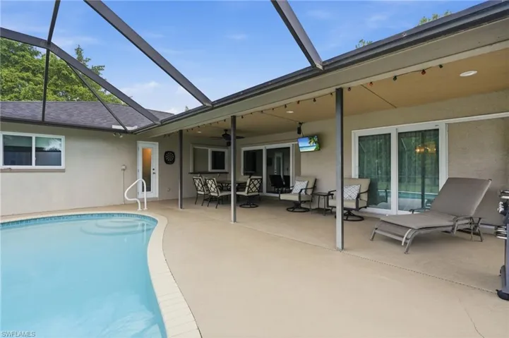 1140 22nd Ave Ne, Naples, Florida 34120