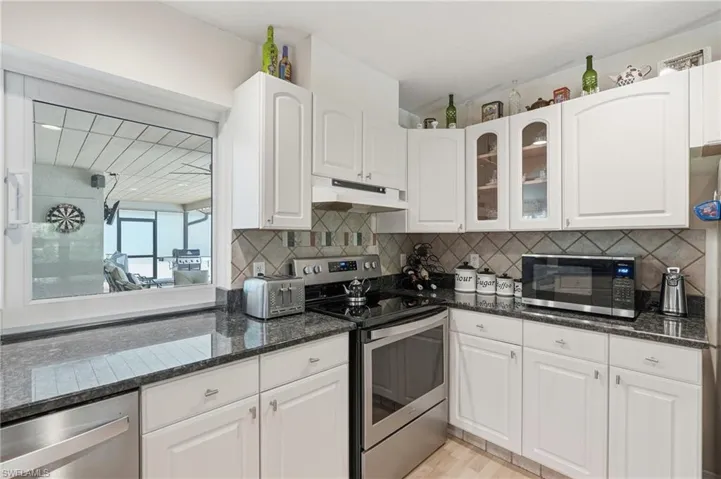 1140 22nd Ave Ne, Naples, Florida 34120
