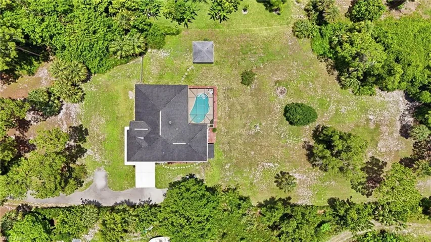 1140 22nd Ave Ne, Naples, Florida 34120