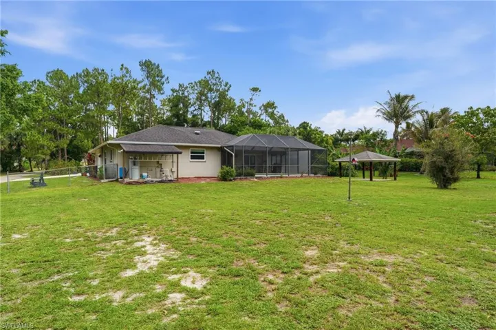 1140 22nd Ave Ne, Naples, Florida 34120