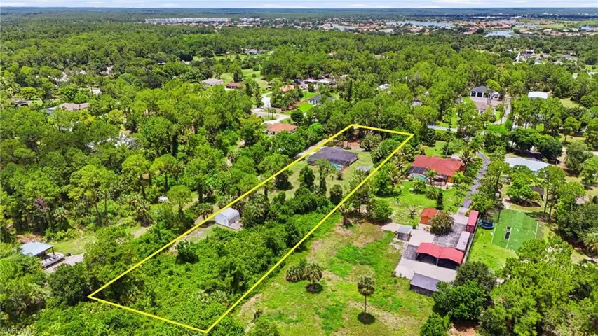 1140 22nd Ave Ne, Naples, Florida 34120