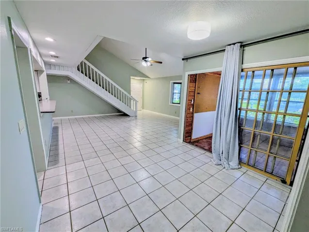 3426  Timberwood  CIR, Naples, FL 34105