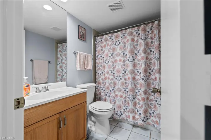 3426  Timberwood  CIR, Naples, FL 34105