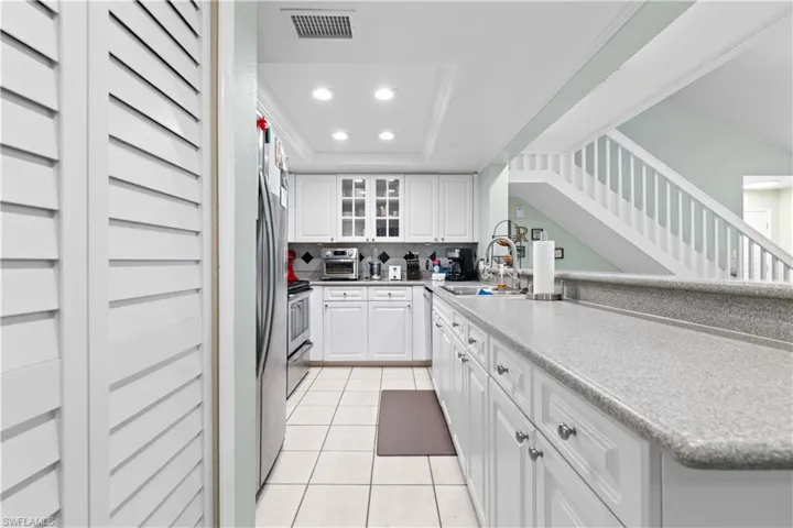 3426  Timberwood  CIR, Naples, FL 34105