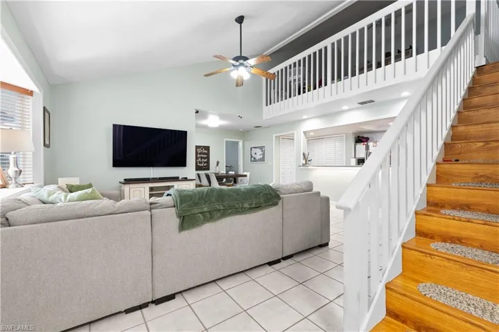 3426  Timberwood  CIR, Naples, FL 34105