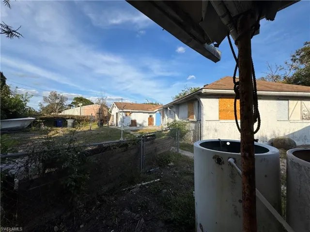 View of side of property