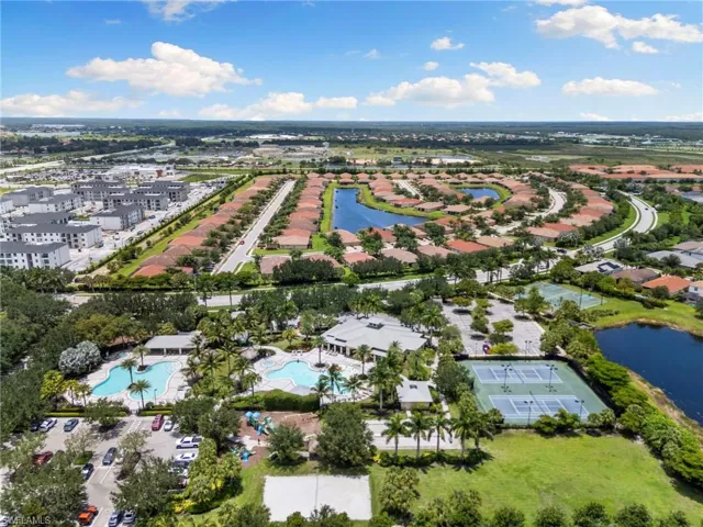 2547 Vine Ave, Naples, Florida 34120
