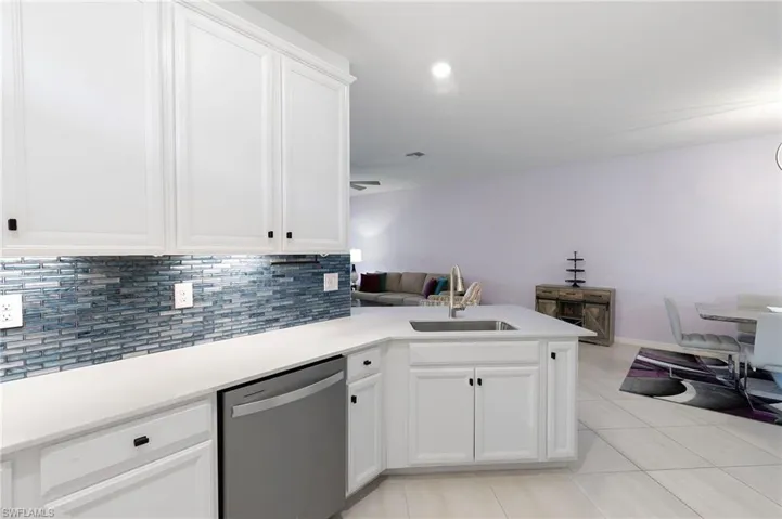 2547 Vine Ave, Naples, Florida 34120