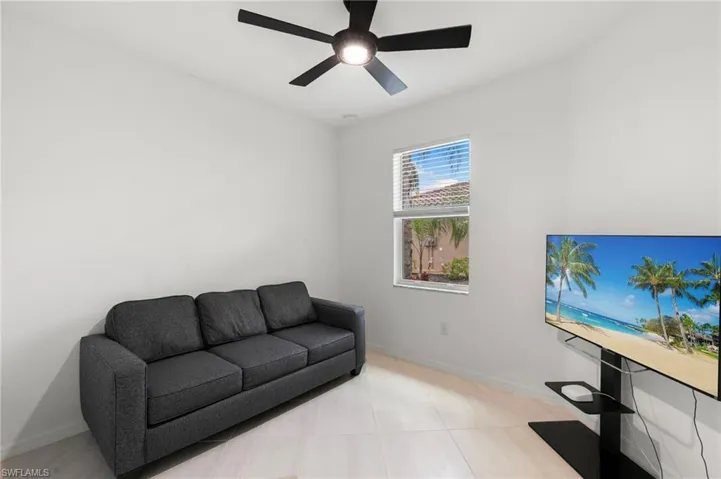 2547 Vine Ave, Naples, Florida 34120