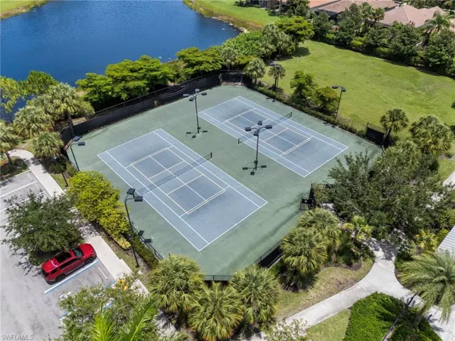 2547 Vine Ave, Naples, Florida 34120