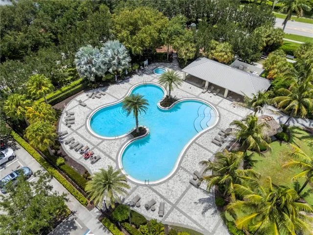 2547 Vine Ave, Naples, Florida 34120