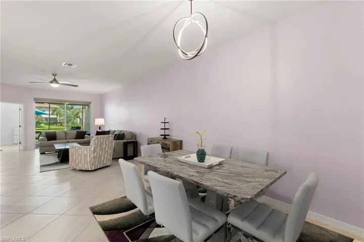 2547 Vine Ave, Naples, Florida 34120