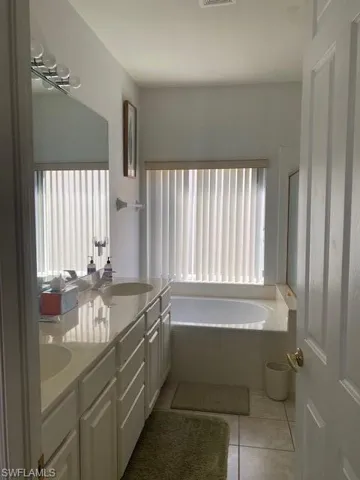 8854 Ventura Dr, Naples, Florida 34109
