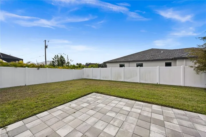 1510 Nw 4th St, Cape Coral, Florida 33993