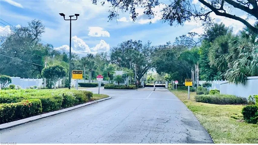 9570  Green Cypress  LN, Fort Myers, FL 33905