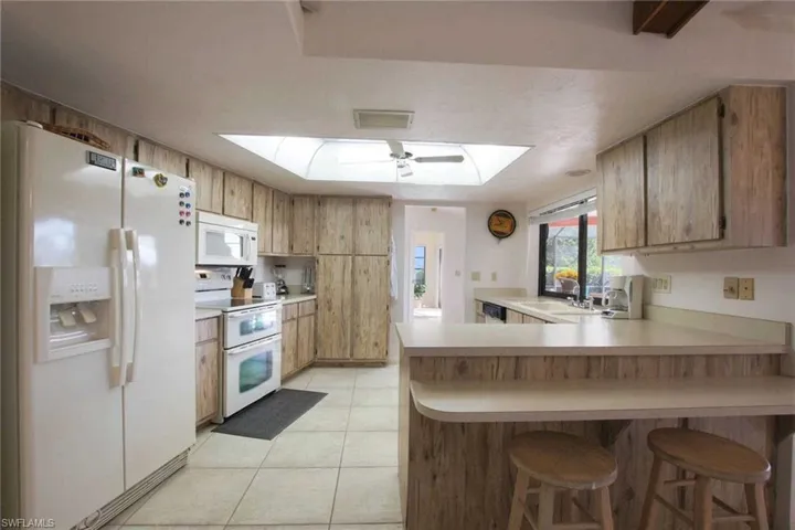 1422 Se 12th Ter, Cape Coral, Florida 33990