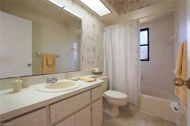 1422 Se 12th Ter, Cape Coral, Florida 33990