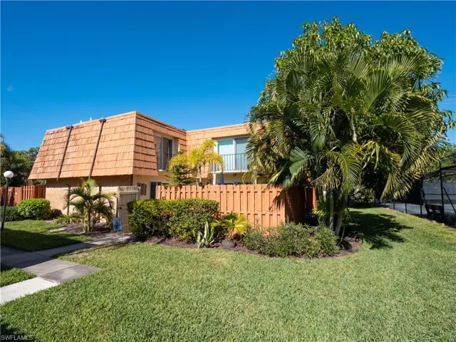 1727  Park Meadows  DR, Fort Myers, FL 33907