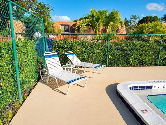 1727  Park Meadows  DR, Fort Myers, FL 33907