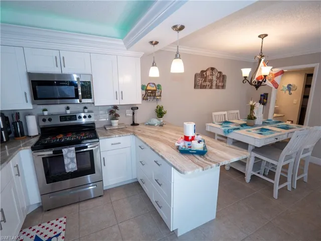 1727  Park Meadows  DR, Fort Myers, FL 33907
