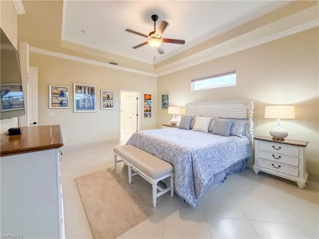 1033 Port Orange Way, Naples, Florida 34120