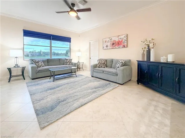1033 Port Orange Way, Naples, Florida 34120