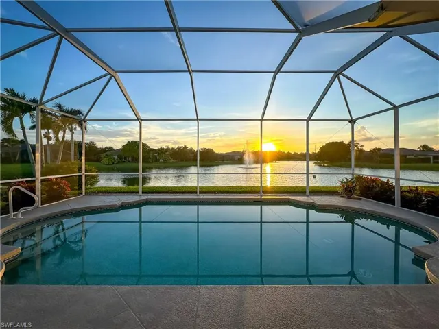 1033 Port Orange Way, Naples, Florida 34120