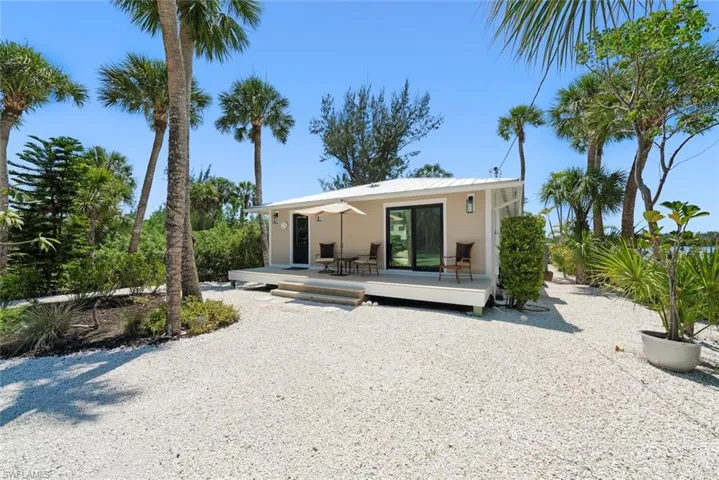 2539 Coconut Dr, Sanibel, Florida 33957