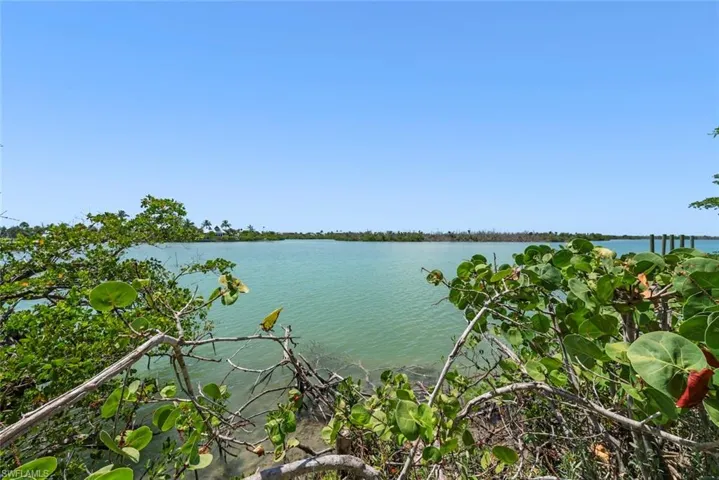 2539 Coconut Dr, Sanibel, Florida 33957