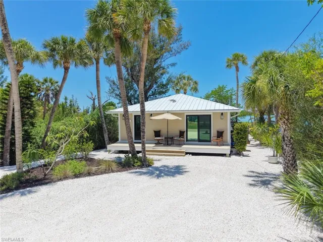 2539 Coconut Dr, Sanibel, Florida 33957